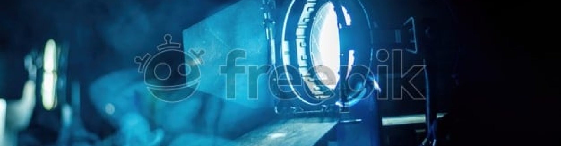 professional-lighting-equipment-movie-set-with-smoke-air_1268-17216